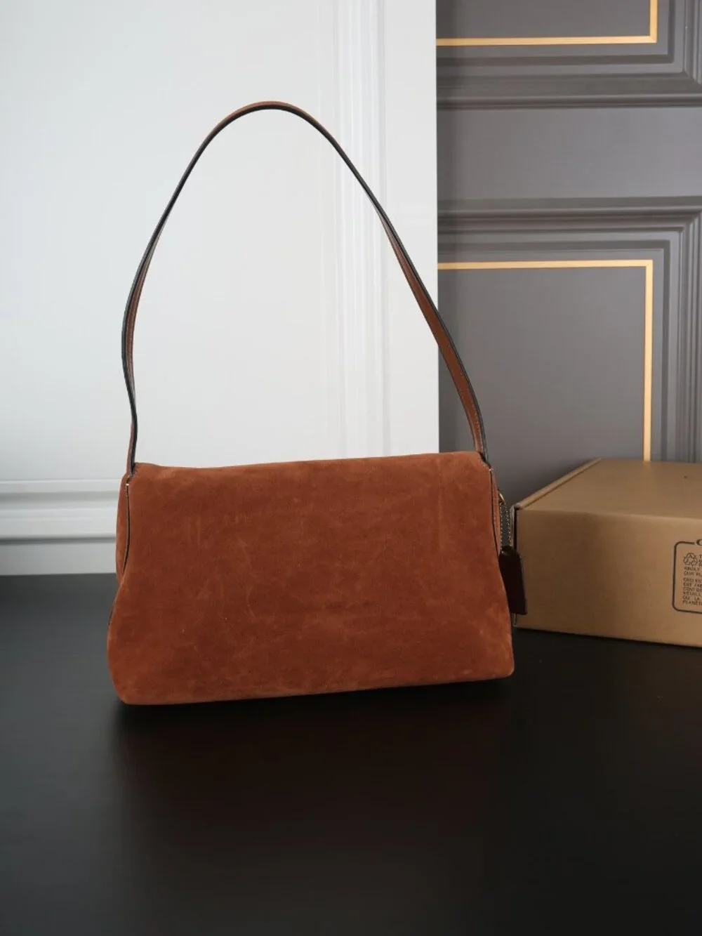 Coach Chelsea Shoulder Bag 30